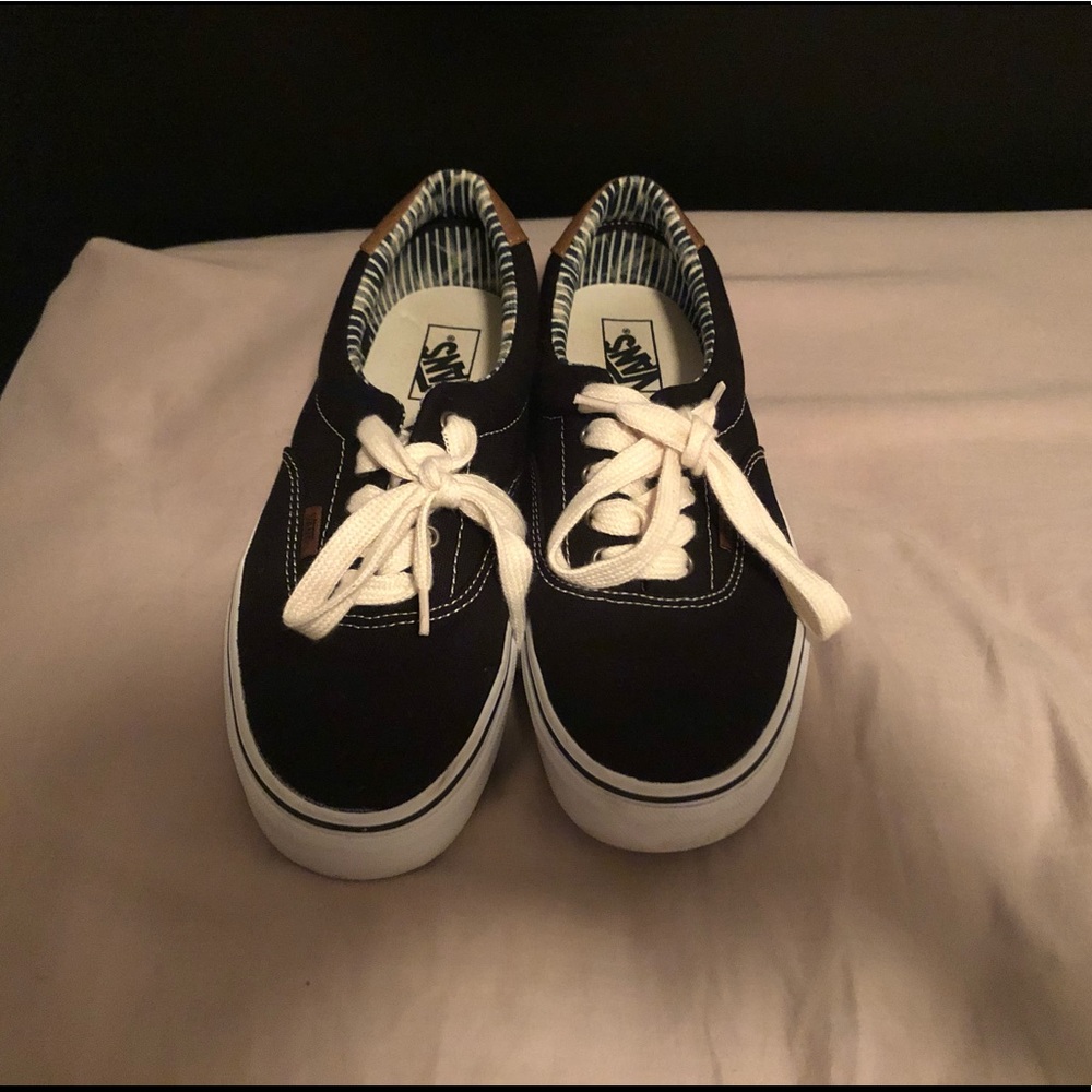 Men size 10 Black/Brown Vans